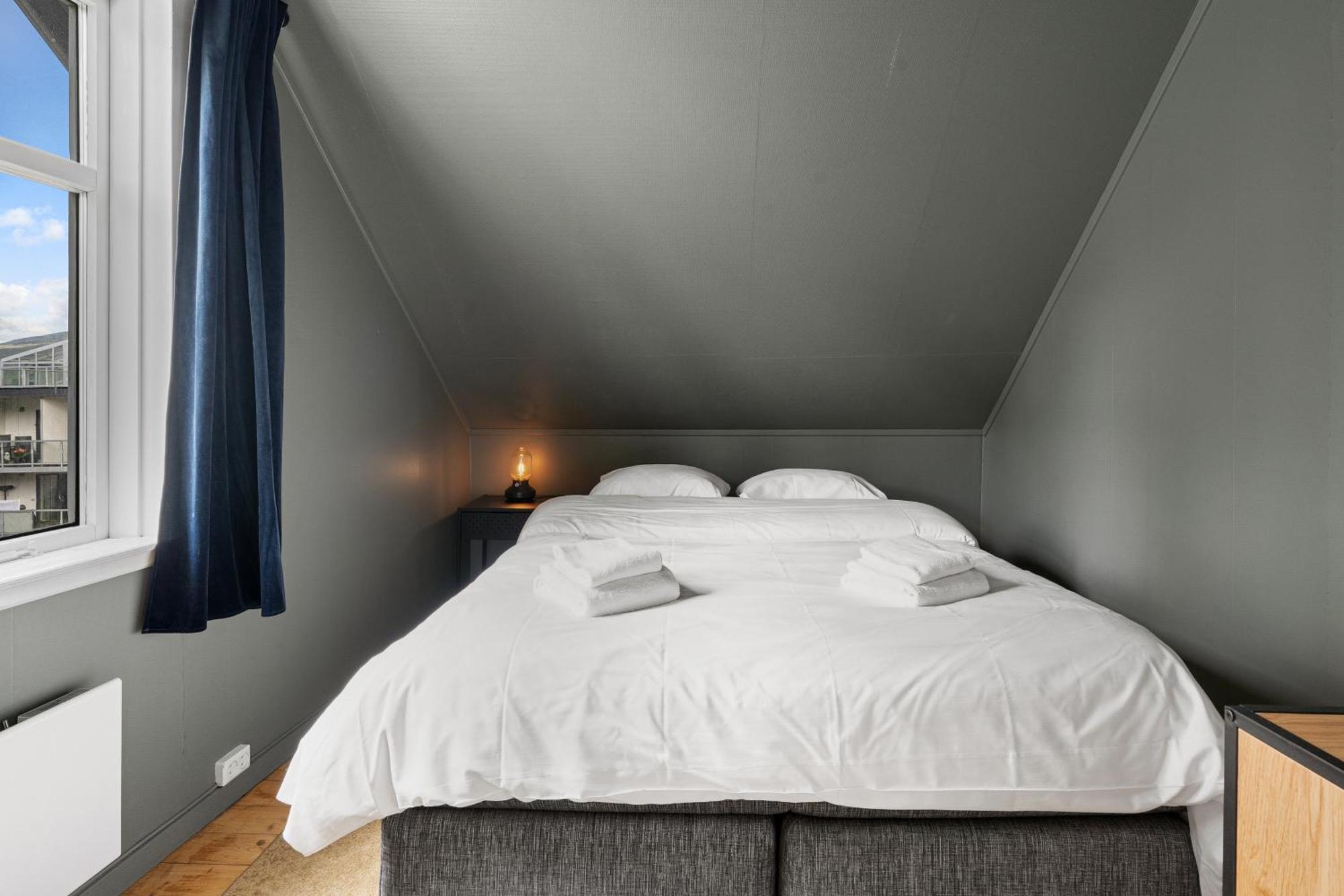 Arctic Homes - Historical Tromso House With View Exterior photo